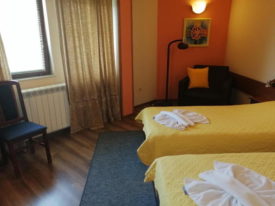 Хотел Омега Stara Zagora Extérieur photo