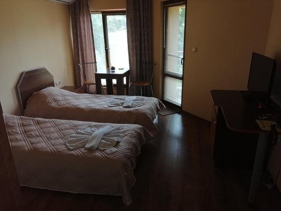 Хотел Омега Stara Zagora Extérieur photo