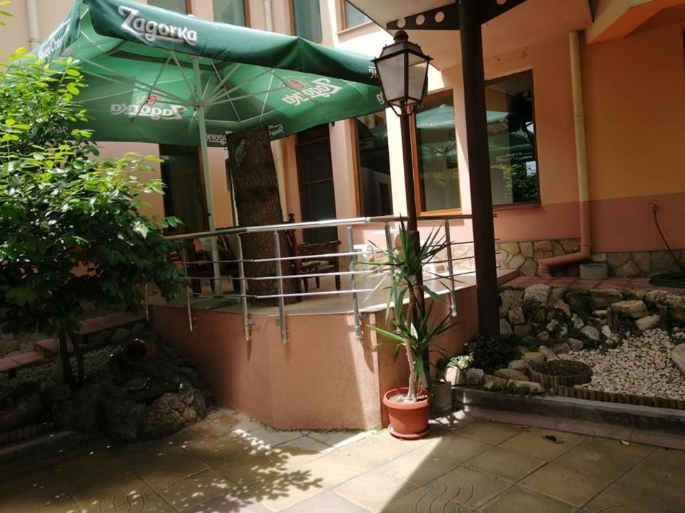 Хотел Омега Stara Zagora Extérieur photo