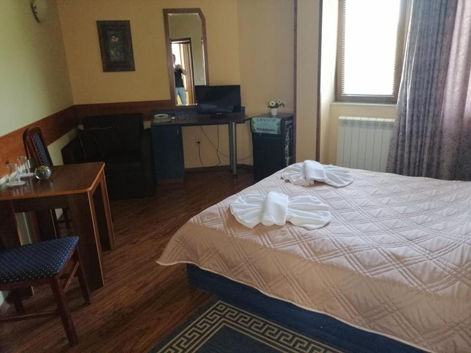 Хотел Омега Stara Zagora Extérieur photo